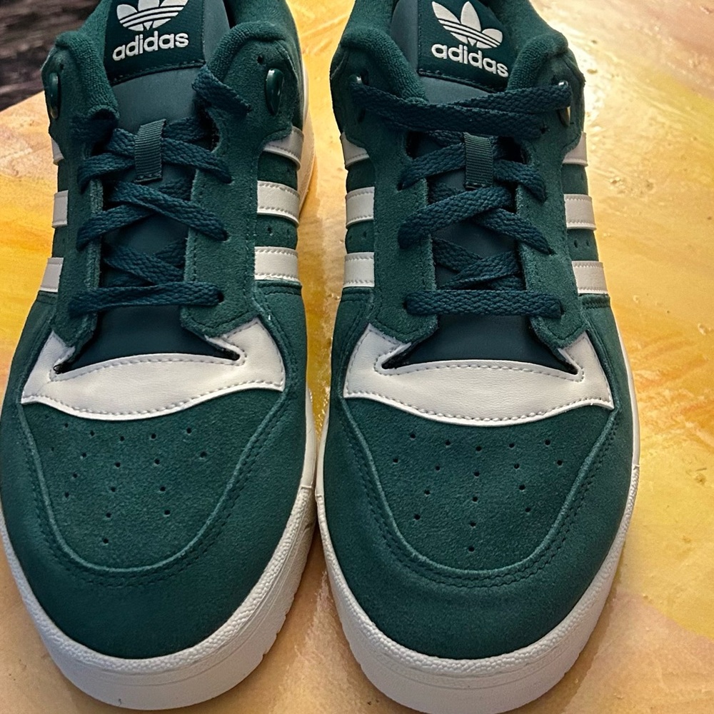 Adidas Rivalry Low Shoes - Picture 16 of 16